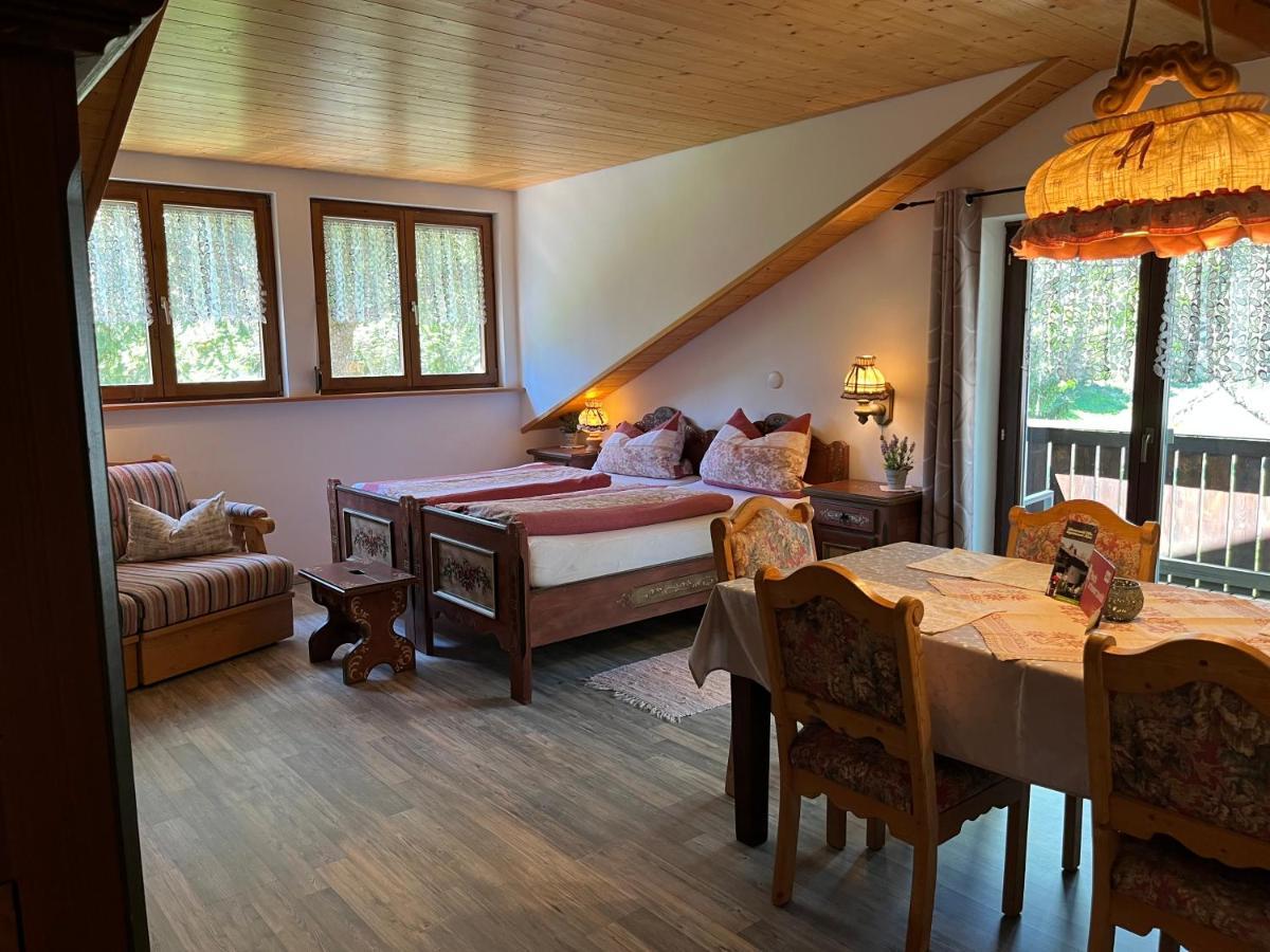 Schwarzwald - Villa Appartments Titisee Eksteriør bilde