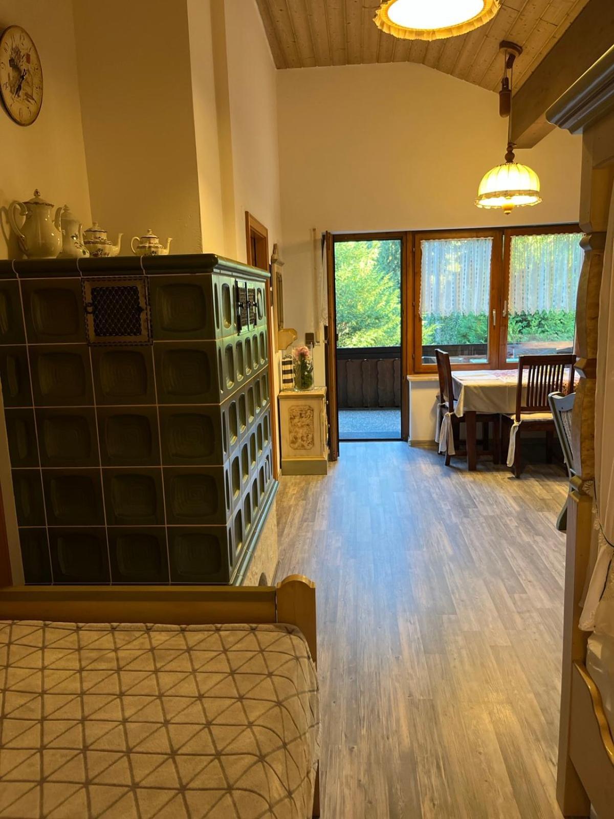 Schwarzwald - Villa Appartments Titisee Eksteriør bilde