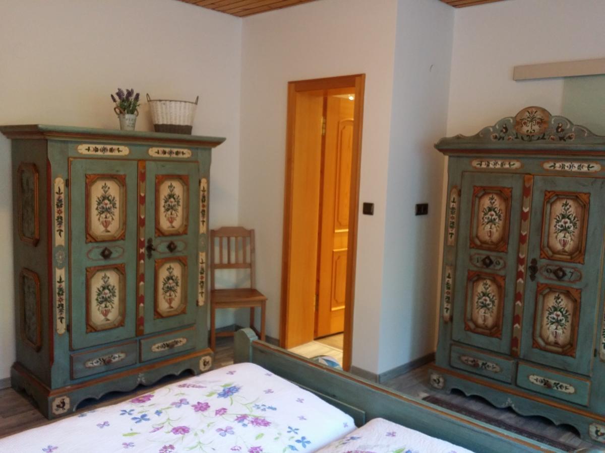 Schwarzwald - Villa Appartments Titisee Eksteriør bilde