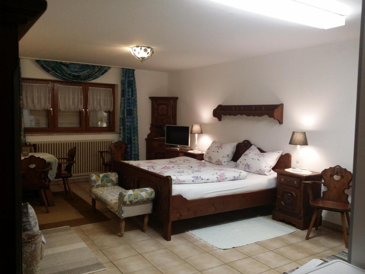 Schwarzwald - Villa Appartments Titisee Eksteriør bilde